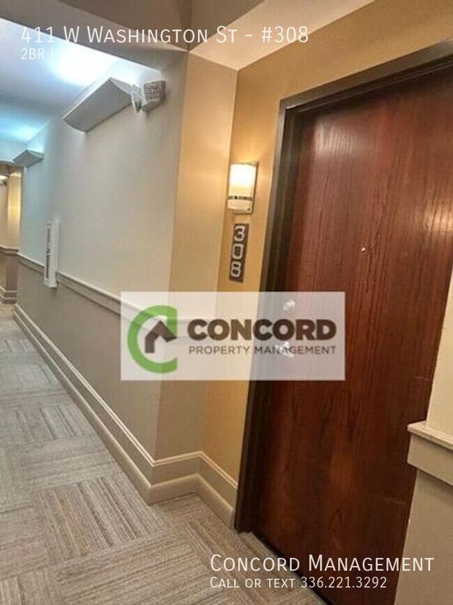 Foto del edificio - 411 W Washington St