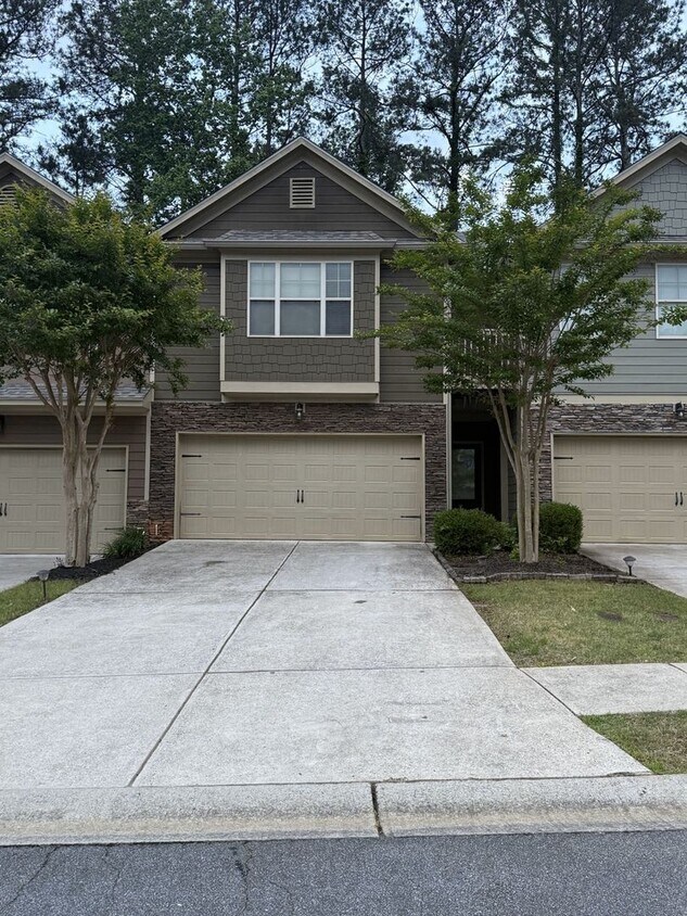 Primary Photo - Charming 3BR Townhome in Woodstock