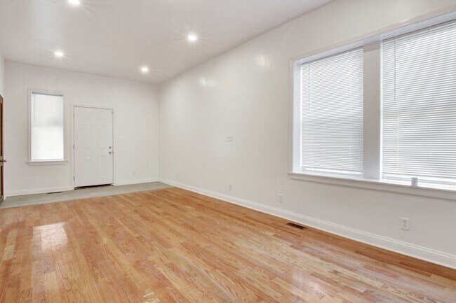 Building Photo - 5235 S Sangamon St