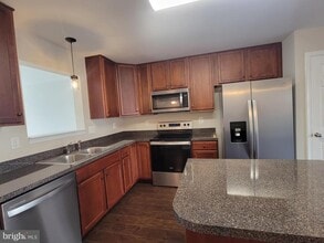 Building Photo - 216 Monticello Square