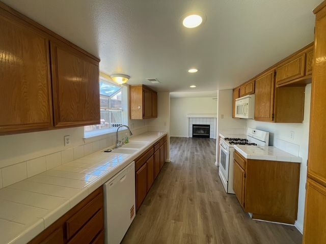Building Photo - 3212 Ranchgate Dr