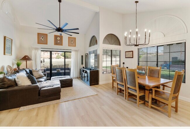 Foto del edificio - 5505 E McLellan Rd
