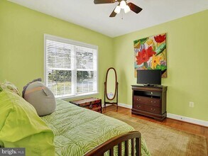 Building Photo - 20831 Adams Mill Pl