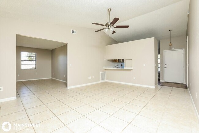 Foto del edificio - 1830 Hallcrest Dr, Deltona, FL 32725