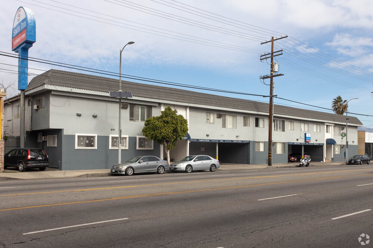 Primary Photo - 13561 Sherman Way