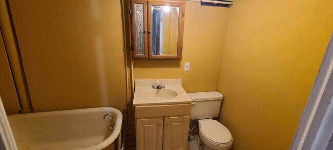 Foto del edificio - 2433 Shirley Ave