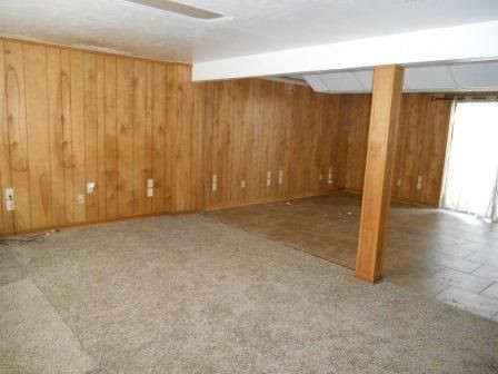 Building Photo - 3 Bedroom Home