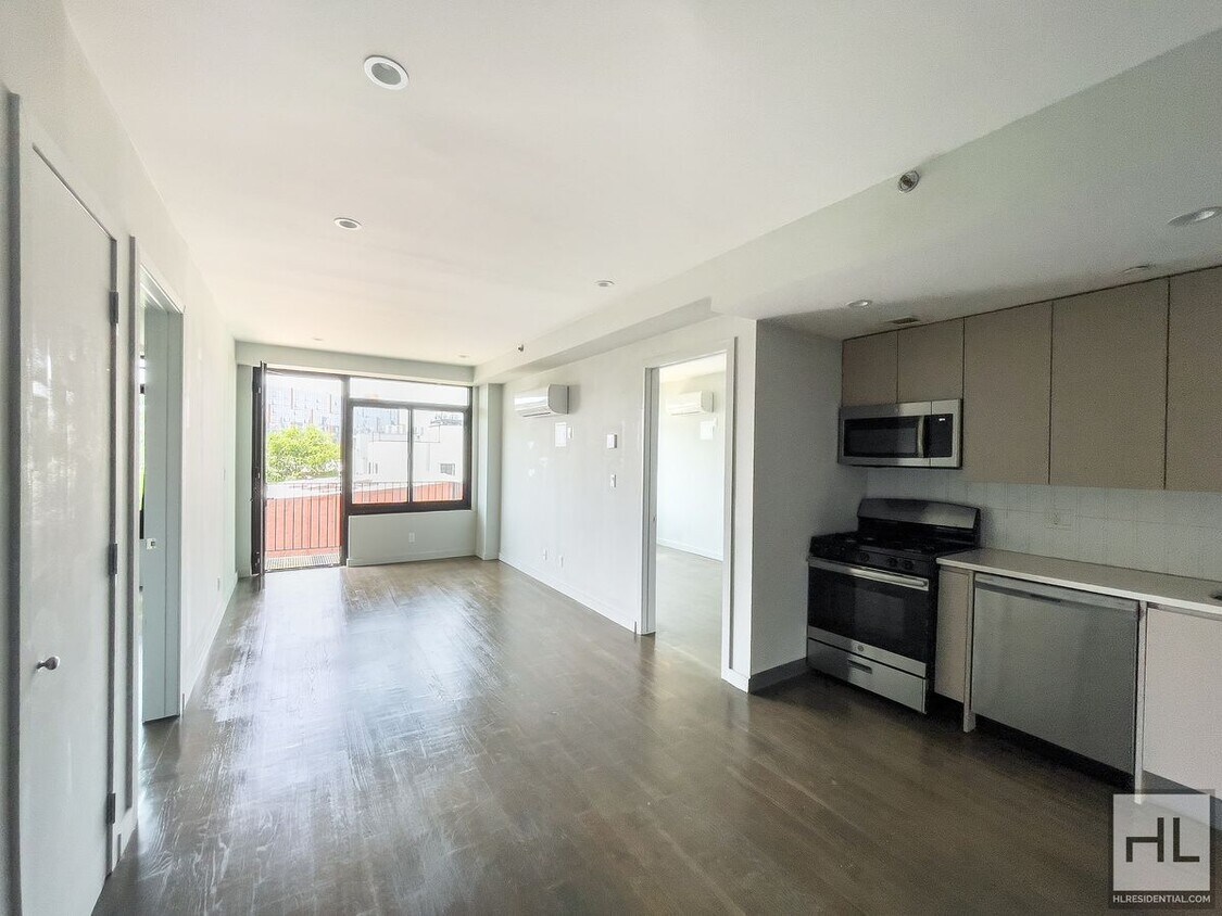 Primary Photo - Bushwick Avenue / Spacious 2-Bed 1-Bath