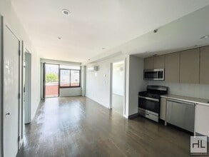 Building Photo - Bushwick Avenue / Spacious 2-Bed 1-Bath