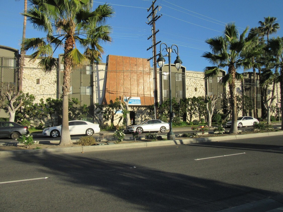 Foto principal - 12534 S Inglewood Ave
