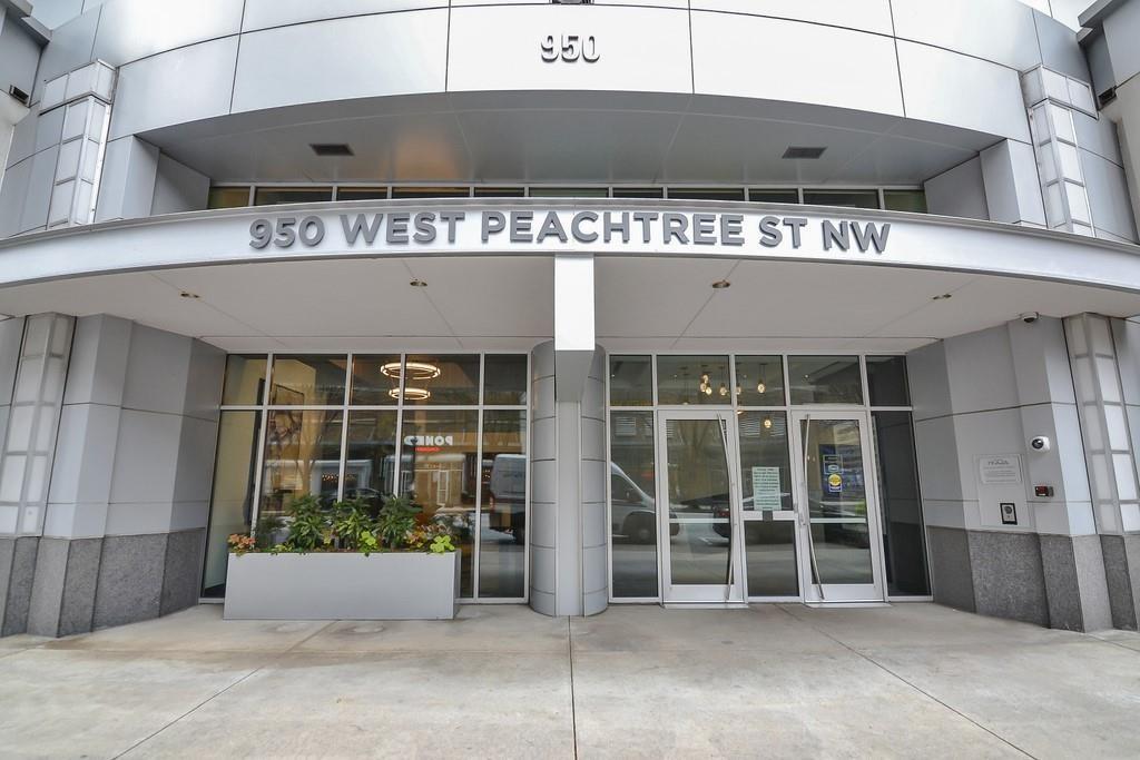 Primary Photo - 950 W Peachtree St NW