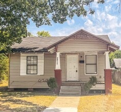 Building Photo - 2217 Virginia Ave