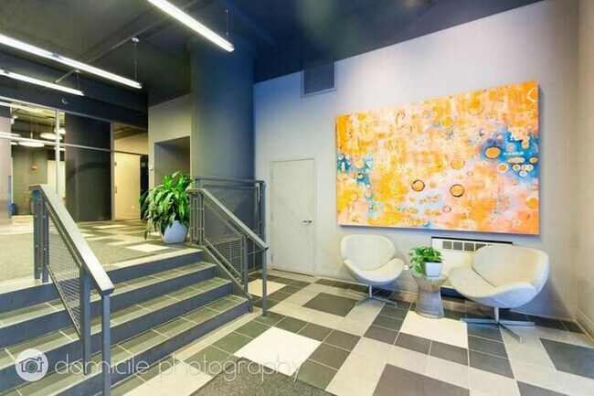 Foto del edificio - 565 W Quincy St