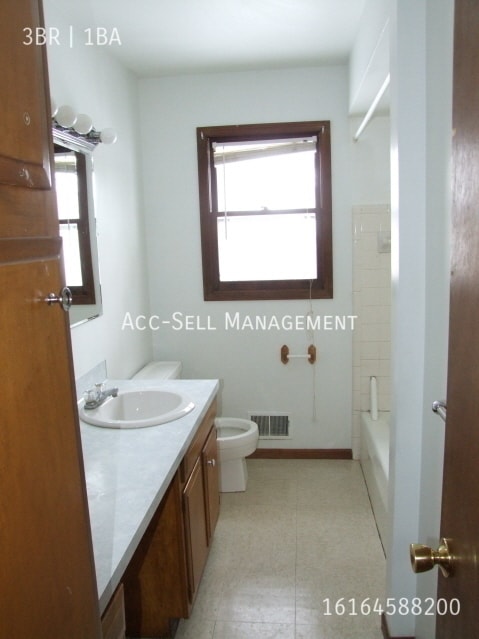 Foto del edificio - 5798 Christie Ave SE