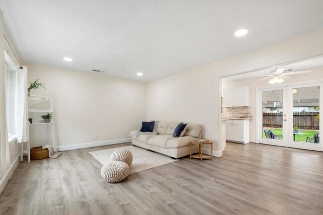 Foto del edificio - 2561 Pacific St