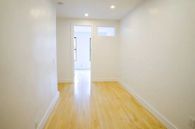 Foto del edificio - 1734 Amsterdam Ave