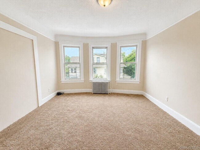 Foto del edificio - 166 Beechwood Ave