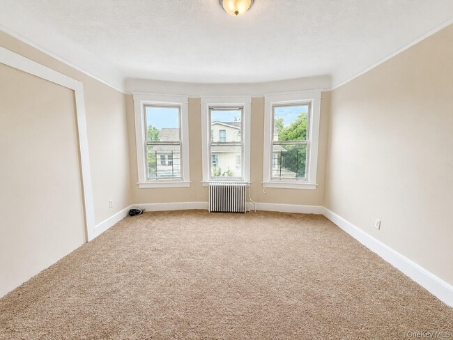 Building Photo - 166 Beechwood Ave