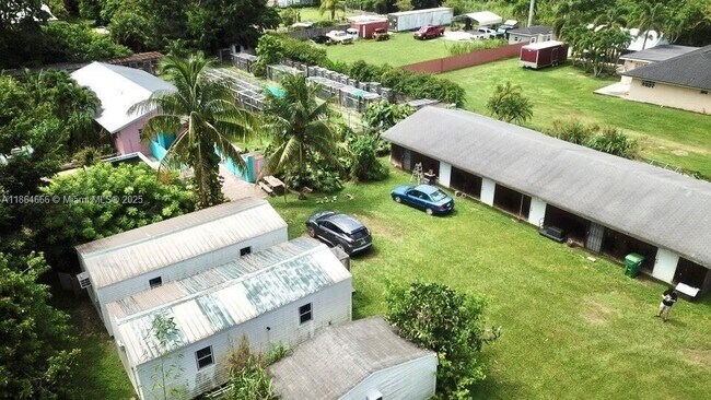 Foto del edificio - 35000 SW 212th Ave