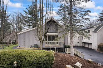 Building Photo - 36 Algonquin Ln