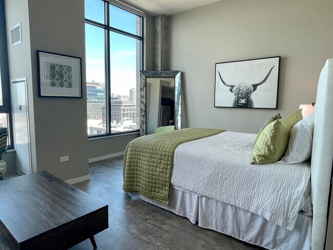Foto del edificio - 900 W Washington Blvd