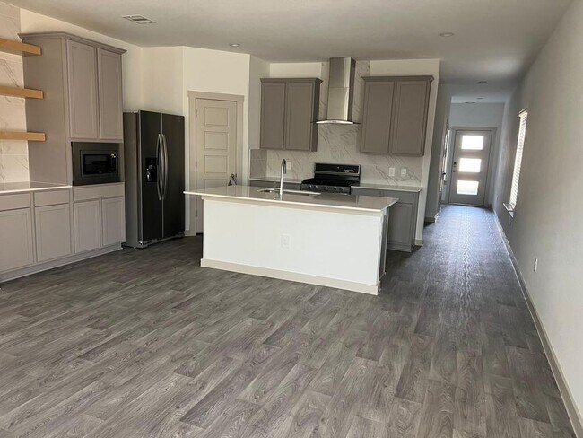Building Photo - 12819 Heddington Grv Ln