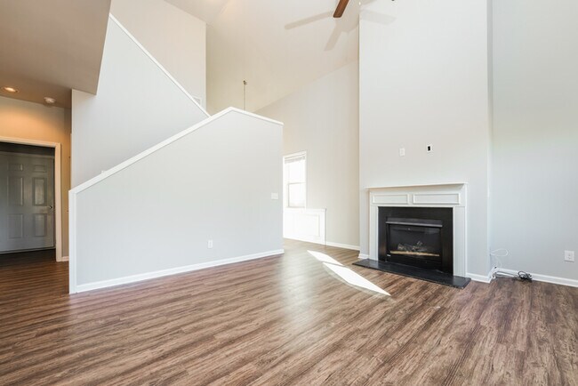 Building Photo - Elegant Two-Story Home with Open Living Space