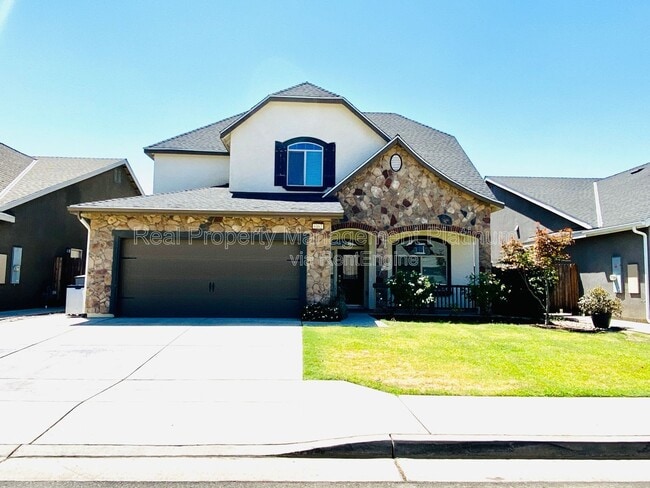 Foto del edificio - 6162 E Farrin Ave