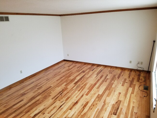 Building Photo - 4831 Drayton Rd