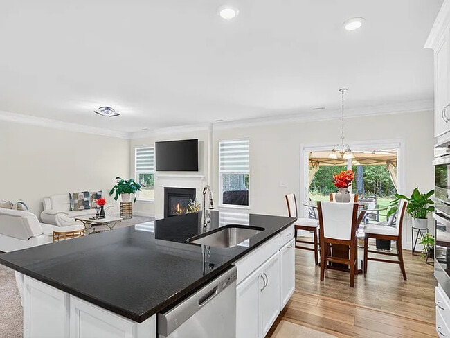 Building Photo - Earn Wealth While Leasing - Like a Homeowner - Lease to Own