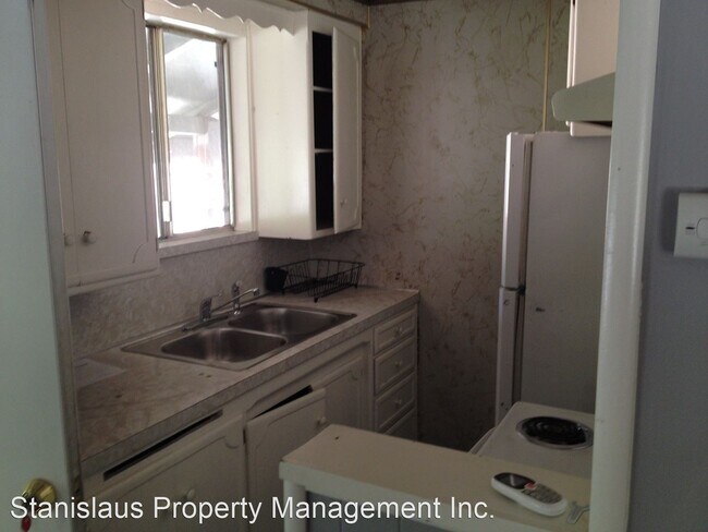 Building Photo - 2 br, 1 bath House - 816 El Vecino Avenue,...
