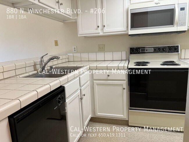 Building Photo - $2,300- 1 bed/1 bath Santa Clara Condo Nea...