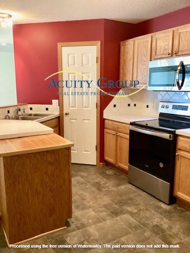 Foto del edificio - 2BR, 2BA Otsego Townhome for Rent