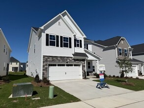 Building Photo - 749 Emerald Bay Cir