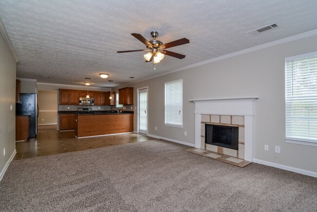 Building Photo - 3511 Hamilton Creek Trail NE