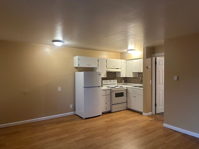 Foto del edificio - Lake City Apartments