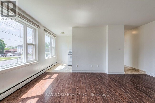 Building Photo - 111 Craydon Rd