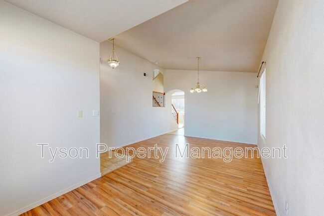 Building Photo - 1375 Peppoli Loop SE