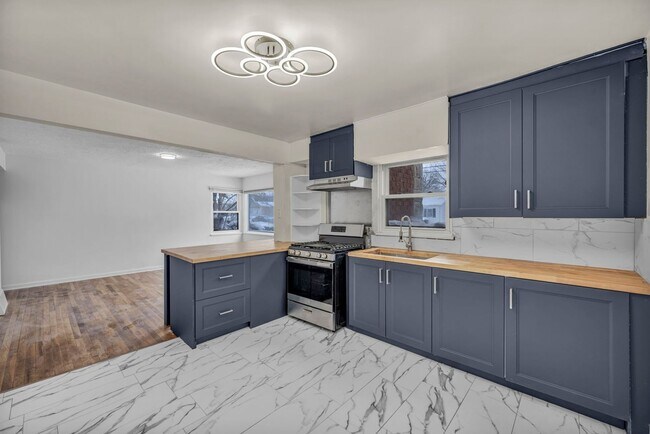 Foto del edificio - 6606 Ridgeview Rd