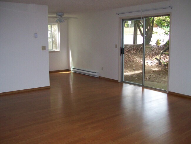 Foto del edificio - 642 Ratcliff Dr SE
