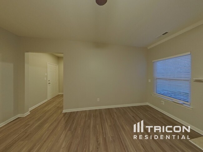 Building Photo - 4105 Lawrence Daniel Dr