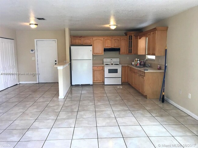 Building Photo - 3 br, 2 bath House - 9051 NW 20th Ave