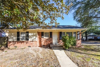 Building Photo - 920 S Ott Rd