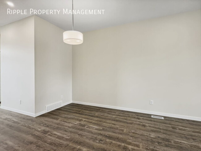 Building Photo - 50% OFF YOUR FIRST MONTHS RENT! INCREDIBLE...