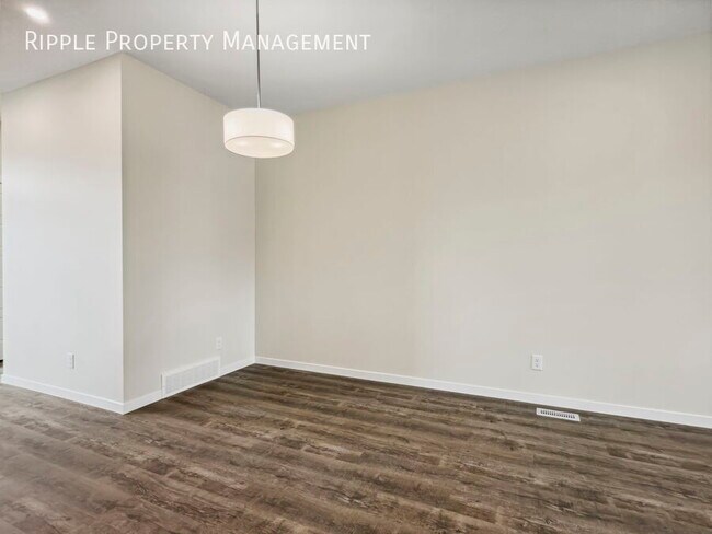 Photo du bâtiment - 50% OFF YOUR FIRST MONTHS RENT! INCREDIBLE...