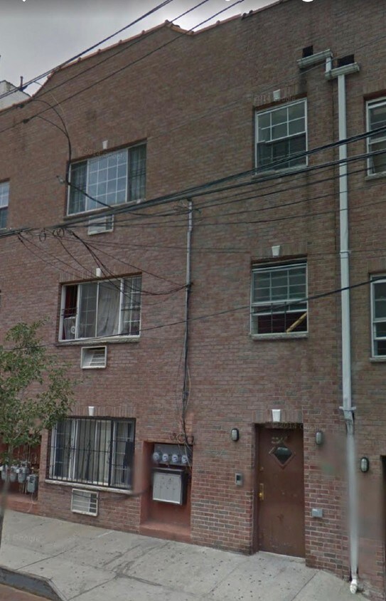 2261 Bassford Ave, Bronx, NY 10457 Townhome Rentals in Bronx NY