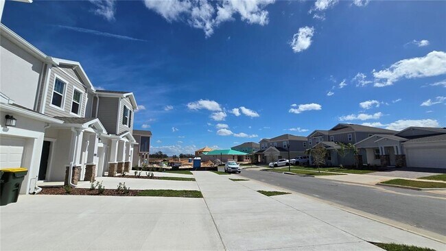 Foto del edificio - 2664 Armstrong Ave