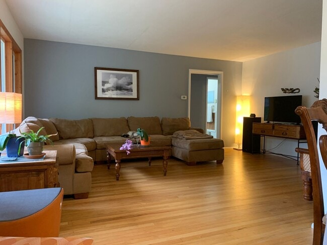 Foto del edificio - COMING SOON!!