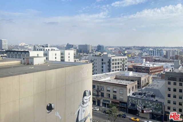 Foto del edificio - 460 S Spring St