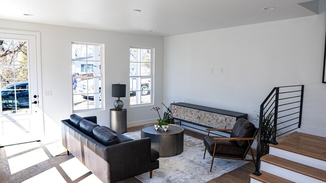 Foto del edificio - Holly Luxury Living